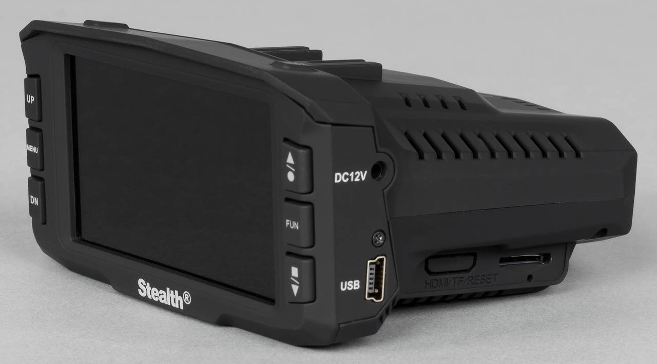 Качественные дешевые видеорегистраторы stealth с широким функционалом