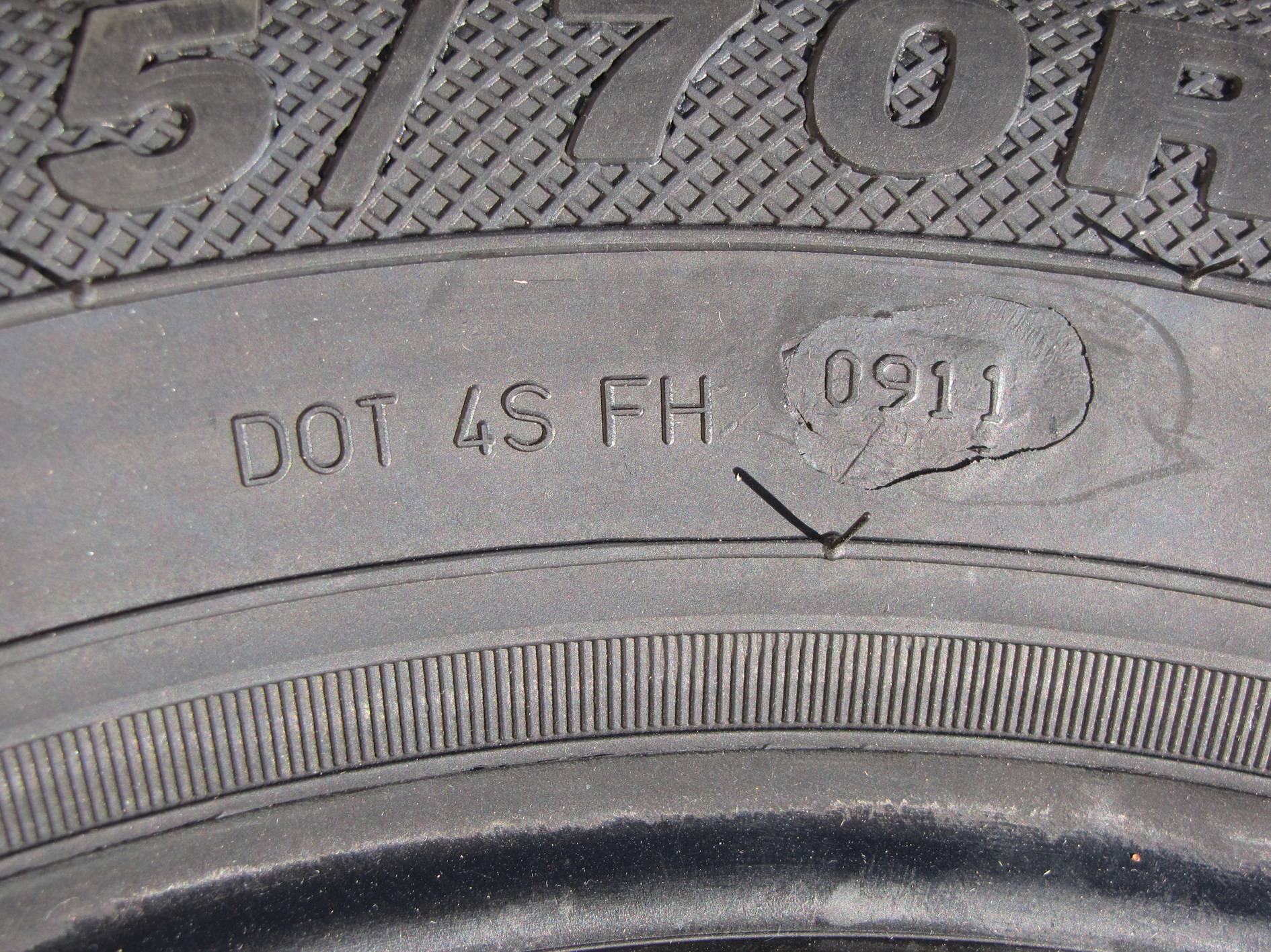 Как узнать год выпуска шины?
