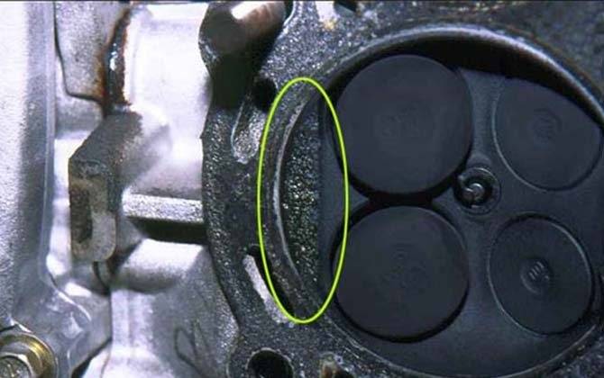 Причины детонации двигателя при выключении зажигания и запуске