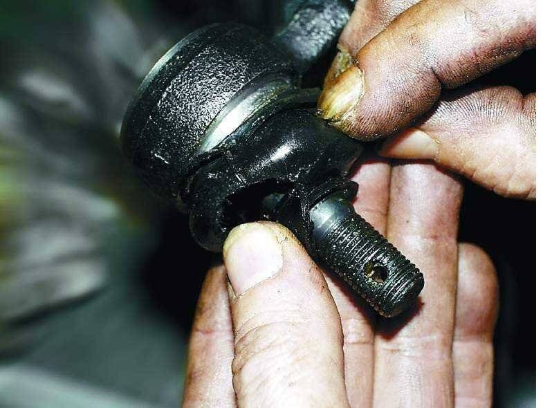Как поменять рулевой наконечник: ремонт и замена своими руками