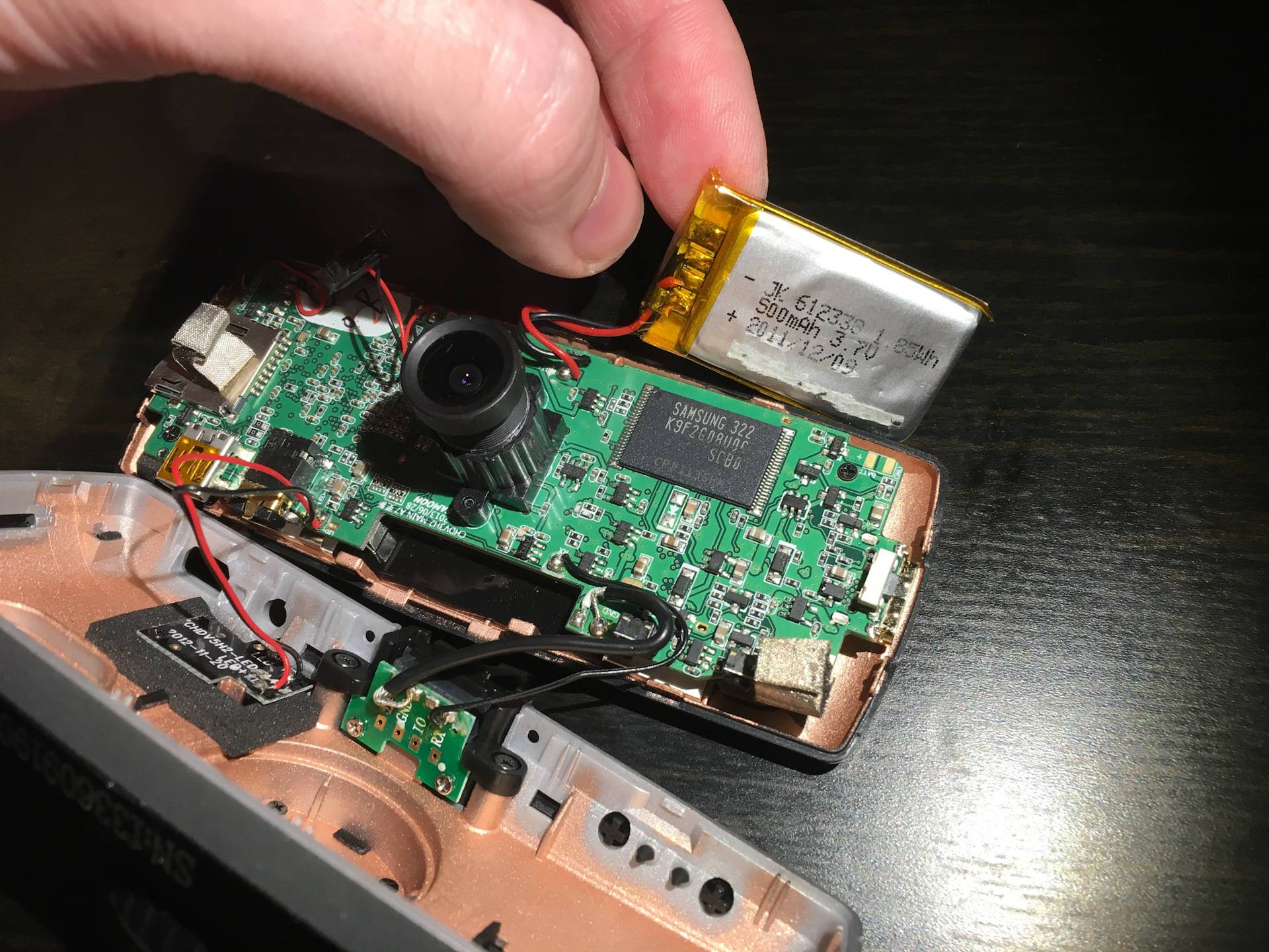 Как самостоятельно произвести ремонт автомобильного видеорегистратора?