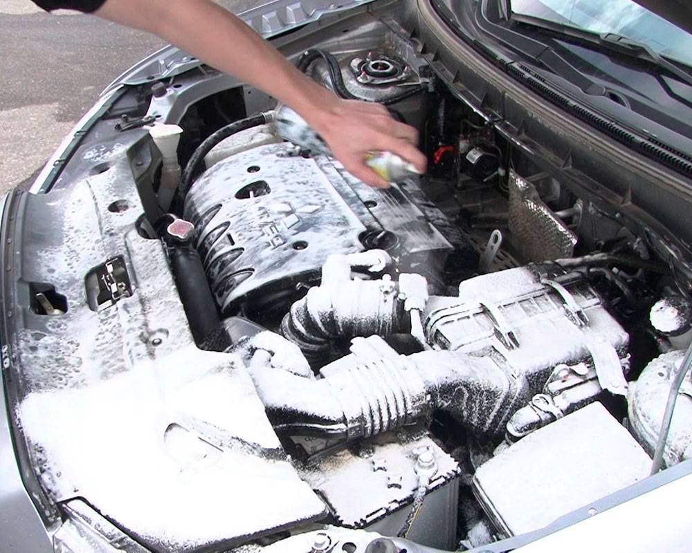 Что делать, если троит двигатель автомобиля после мойки: основные причины неисправности
